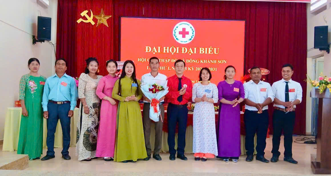LAN TỎA YÊU THƯƠNG, XÂY DỰNG ĐÔNG KHÁNH SƠN NGHĨA TÌNH
